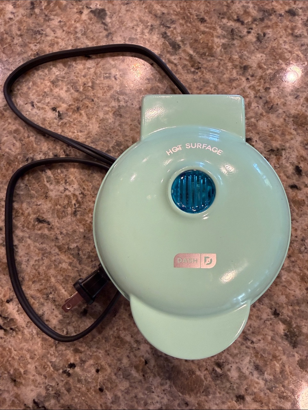 Dash Single-Serve Mini Waffle Maker